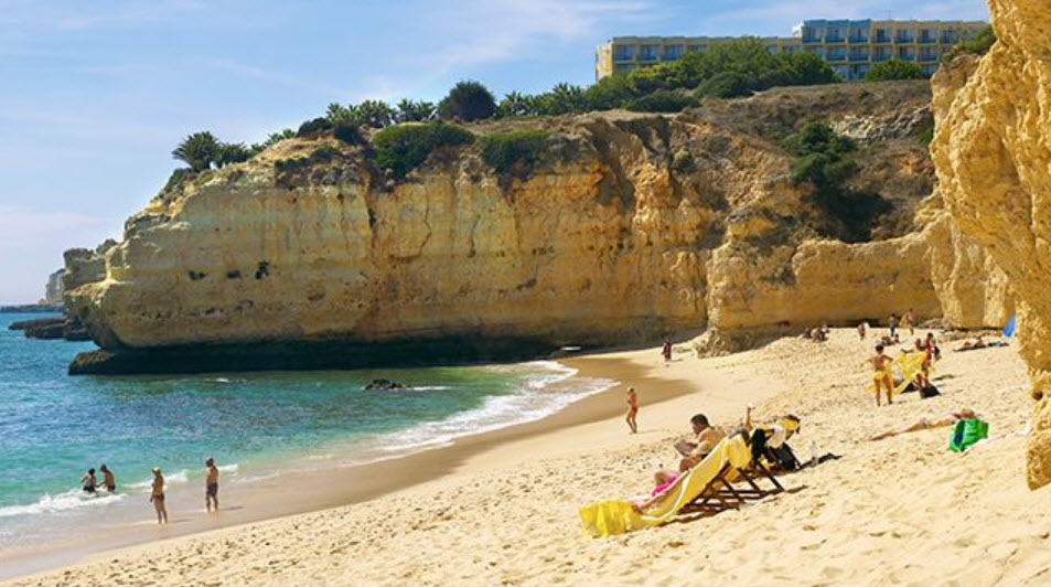 Cova Redonda Beach, Portugal, Portugal